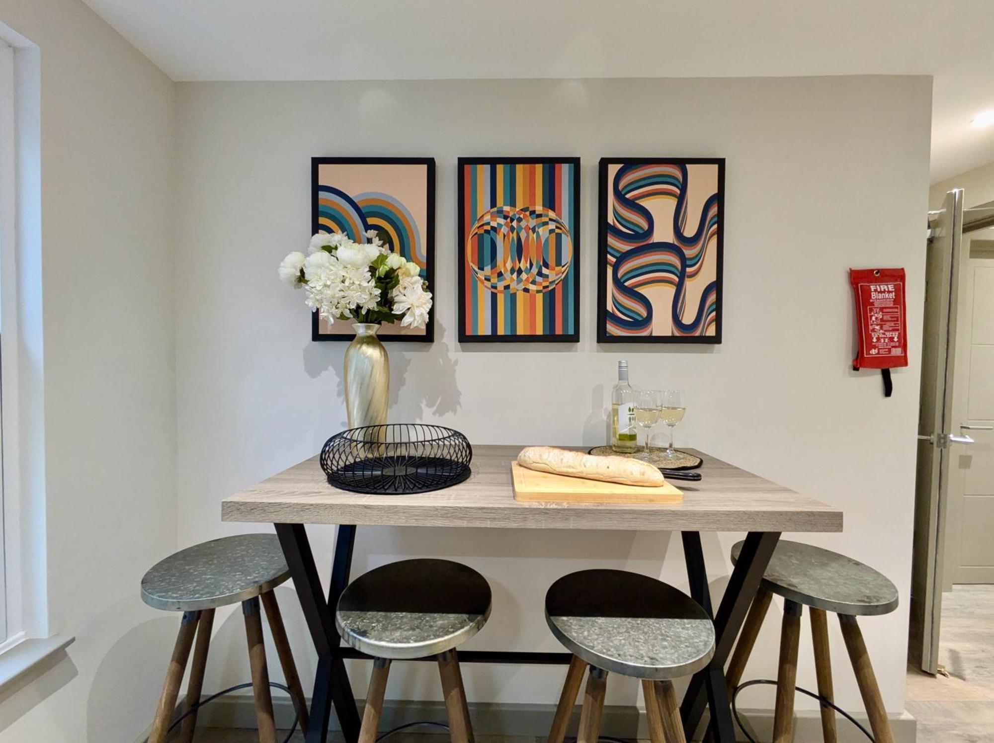 Charming Near Battersea Park Apartment *